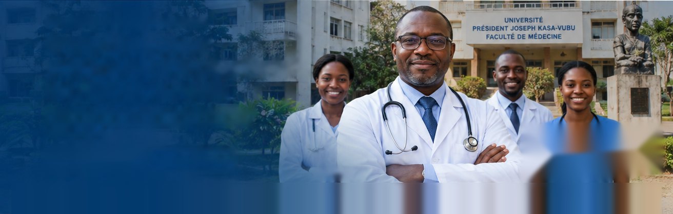 Les anciens devant la Faculté de Médecine